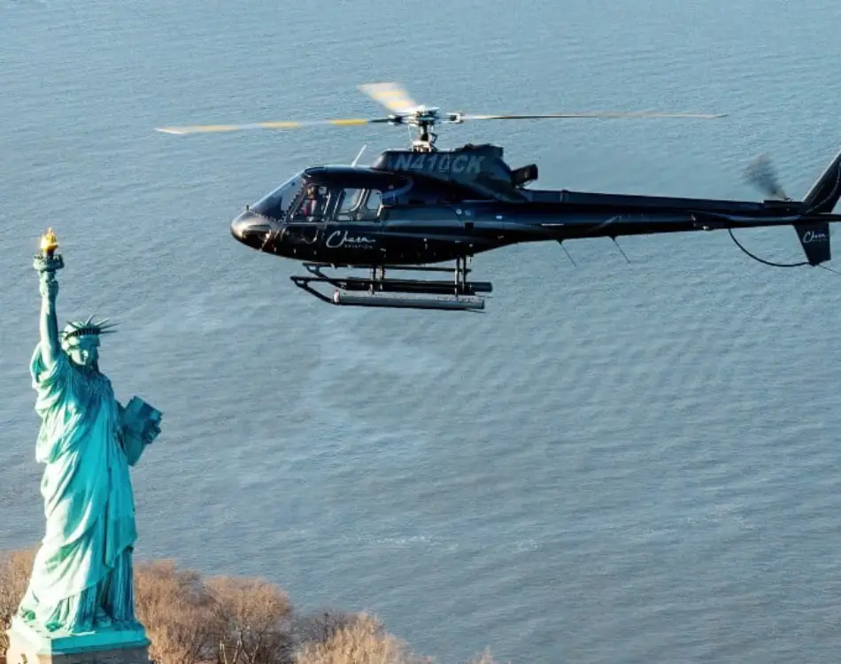 Helicopter over Liberty Island (1) Helicopter flying over Liberty Island