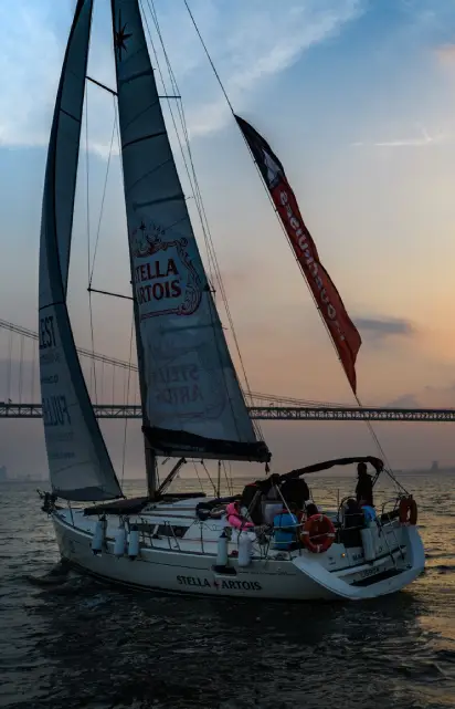Sailboat tour during sunset in Lisbon
