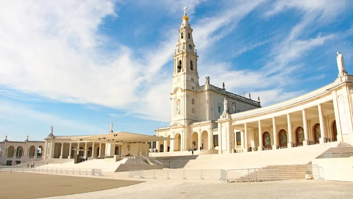 The Sanctuary of Our Lady of Fátima on a bright day